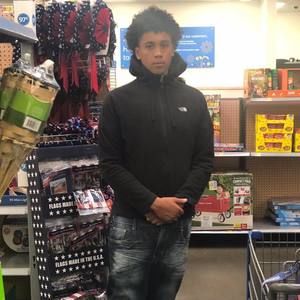 Meet your Posher, Domonic